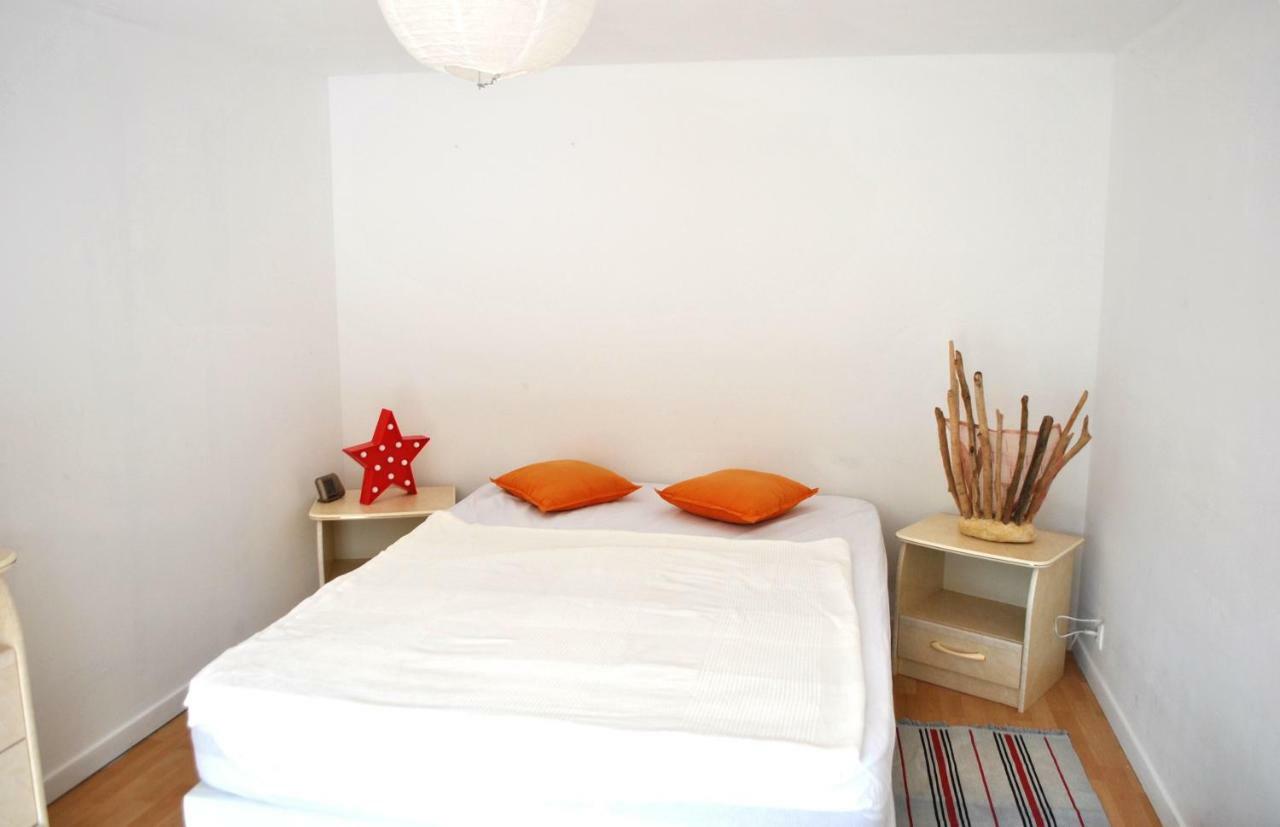 Bureaux Appartements Lesparre Medoc Exterior photo