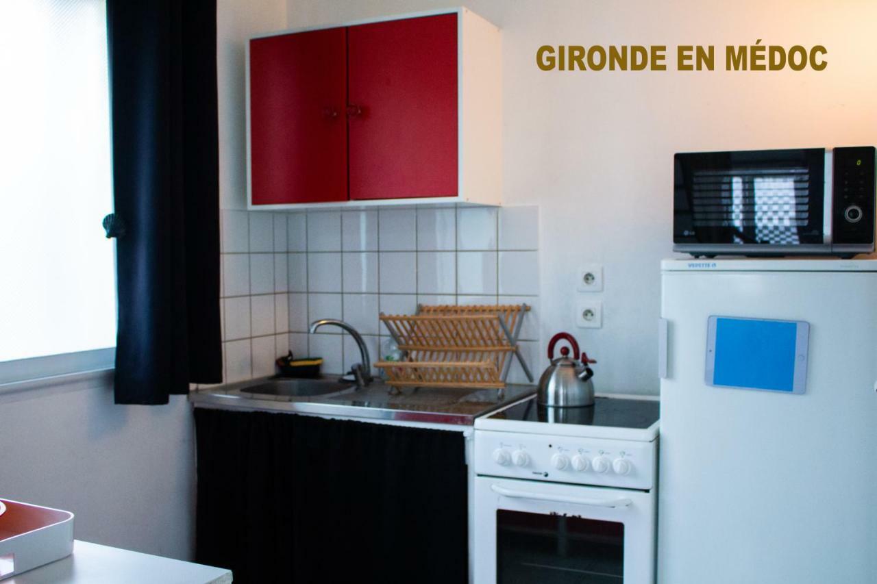 Bureaux Appartements Lesparre Medoc Exterior photo